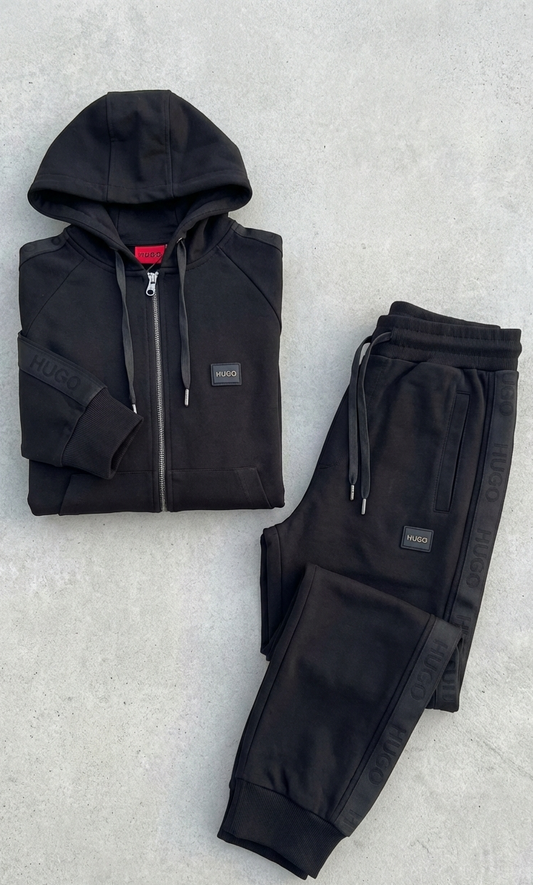 Hugo Training Suit